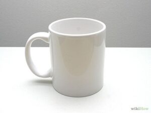 Cách chọn cốc uống nước để không uống hóa chất độc hại vào người
