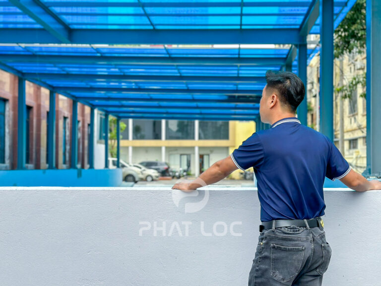 Tấm nhựa lấy sáng Polycarbonate – Lấy sáng tự nhiên, tiết kiệm điện năng