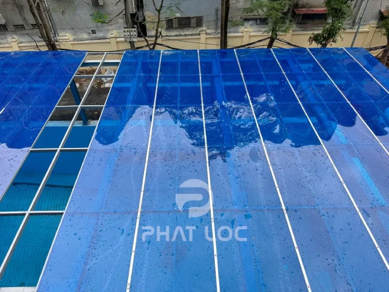 Tôn nhựa lấy sáng Polycarbonate