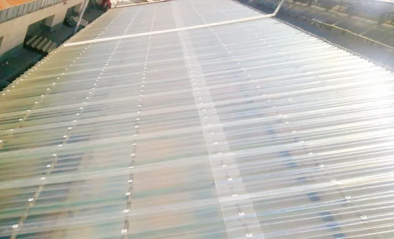 Tôn nhựa FRP (Sợi thủy tinh gia cường)