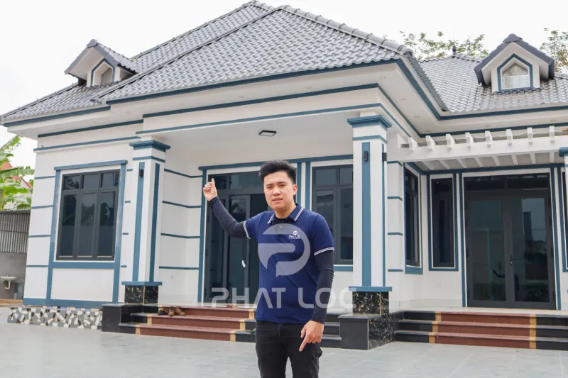 Nhà Lợp Tôn Giả Ngói Có Phải Là Giải Pháp Đáng Đầu Tư? Tối Ưu Thẩm Mỹ Và Chi Phí Cho Mái Nhà Việt!
