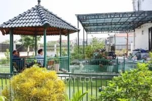 Gợi Ý 5+ Mẫu Mái Nhựa Ngoài Trời Được Ưa Chuộng & Mẹo Chọn Loại Phù Hợp
