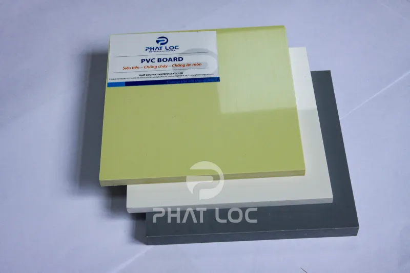 Bảng so sánh PVC với các vật liệu kỹ thuật khác về độ an toàn công nghiệp