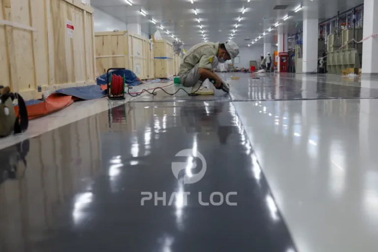 Sàn PVC Giảm Chấn Cho Khu Công Nghiệp – Lắp Đặt Nhanh, Chi Phí Thấp, Gọi Ngay!