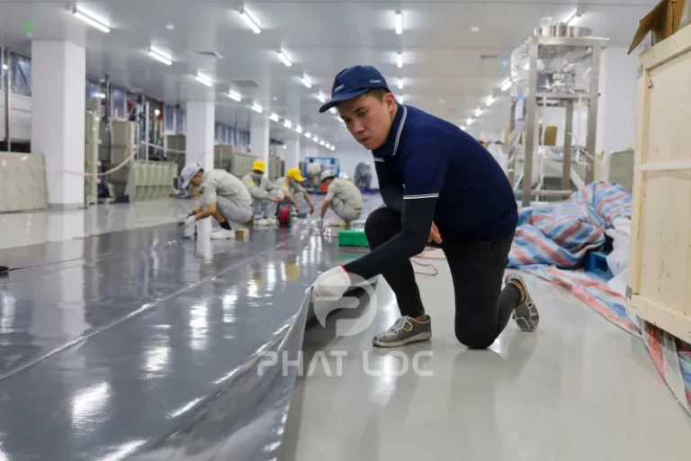 Sàn PVC Chống Tĩnh Điện – Giải Pháp An Toàn Cho Nhà Xưởng & Khu Công Nghiệp 2025