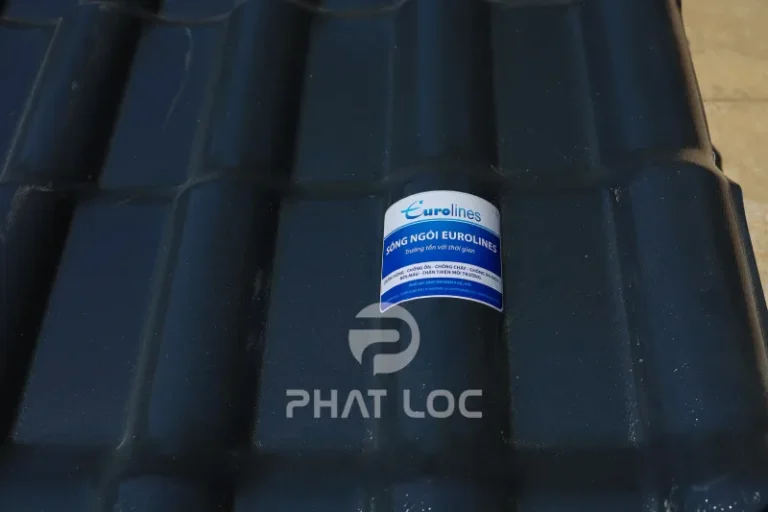 Bảng giá ngói nhựa màu xám đen PVC/ASA mới nhất cuối năm 2025