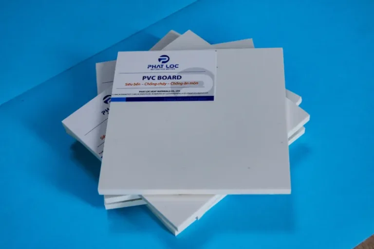 Cập Nhật Giá Tấm Nhựa PVC Màu Trắng (2–30mm | 1220×2440mm) Tháng 10 – Sỉ & Lẻ, Giảm 20% 2 Công Ty Tnhh Vật Liệu Nhiệt Phát Lộc Bảng giá tấm nhựa PVC màu trắng đặc ruột – Tháng 10/2025