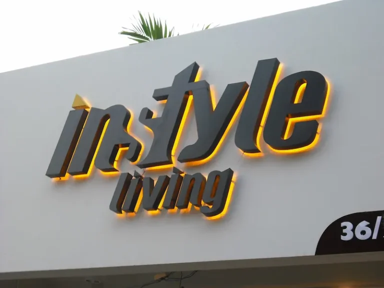 Biển quảng cáo – bảng hiệu