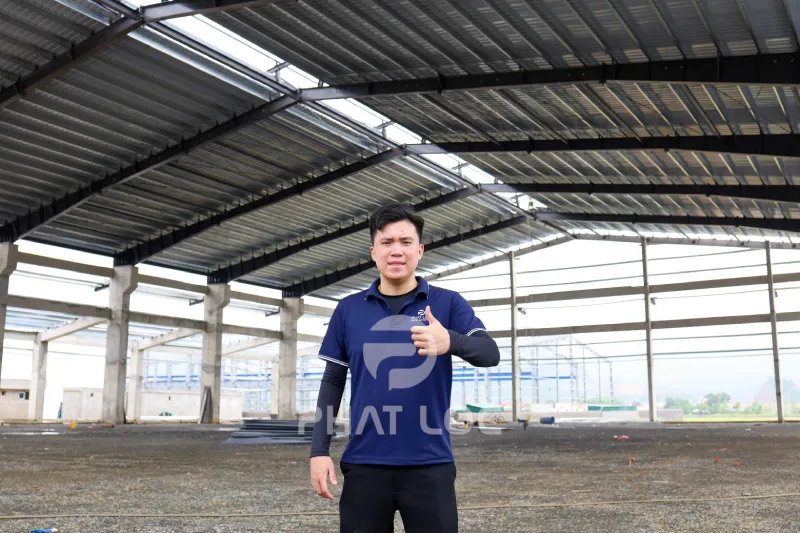 Lý do nên chọn tôn nhựa màu đen tại Phát Lộc