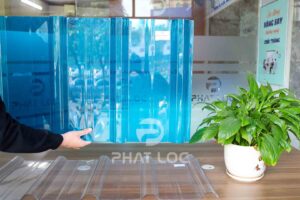 Cập Nhật Giá Tấm Polycarbonate Màu Xanh Dương 0.8–10mm, 5–11 Sóng | Giảm 20% Tháng 11/2025