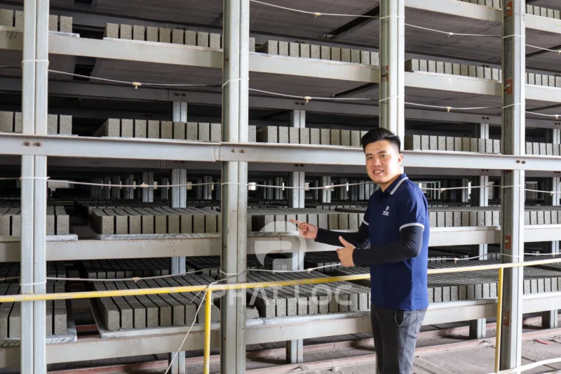 So Sánh Máy Ép Gạch Không Nung Tự Động Và Bán Tự Động: Tính Năng, Ứng Dụng & Giá Mới 2025 5 Công Ty Tnhh Vật Liệu Nhiệt Phát Lộc Giá máy ép gạch không nung tự động và bán tự động năm 2025