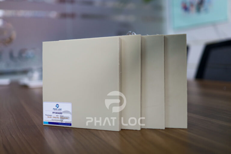 Độ Bền Uốn Nhựa PP Kỹ Thuật: Đánh Giá Khả Năng Làm Việc Trong Nhà Máy Công Nghiệp 2 Công Ty Tnhh Vật Liệu Nhiệt Phát Lộc Yếu tố ảnh hưởng đến Độ Bền Uốn Nhựa PP