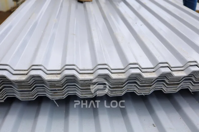 Giá Mái Tôn Nhựa Trắng Tháng 3/2026 Mới Nhất – Tư Vấn Lợp Mái Miễn Phí, Chiết Khấu Tốt 3 Công Ty Tnhh Vật Liệu Nhiệt Phát Lộc 5 tiêu chí cần kiểm tra khi chọn Mái Tôn Nhựa Trắng