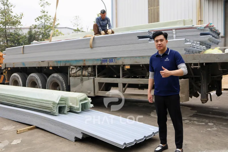 Top Nơi Bán Tôn Nhựa TP.HCM Uy Tín, Chất Lượng 2026 4 Công Ty Tnhh Vật Liệu Nhiệt Phát Lộc Địa chỉ mua Tôn Nhựa TP.HCM – Vì sao chọn Phát Lộc?