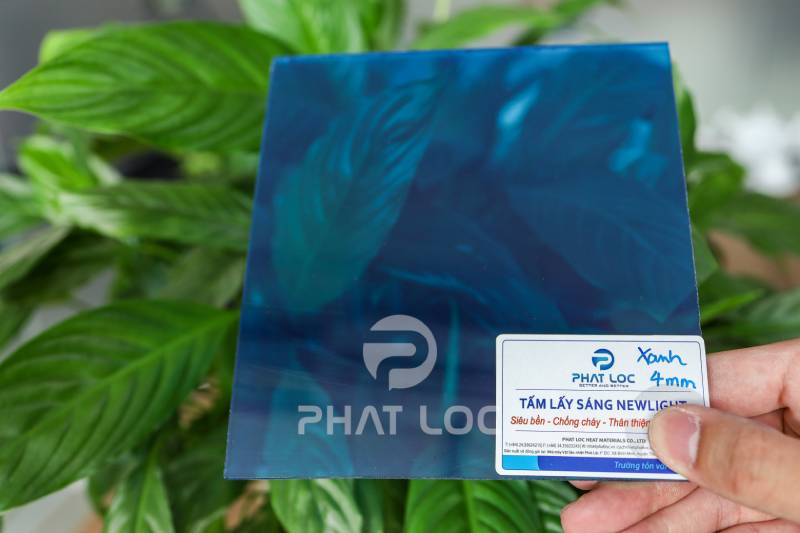 Tấm Poly Xanh 2026: Công Trình Nào Phù Hợp Lợp Mái Hiệu Quả Nhất? 1 Công Ty Tnhh Vật Liệu Nhiệt Phát Lộc Ai nên dùng Tấm Poly Xanh? Vì sao chọn?