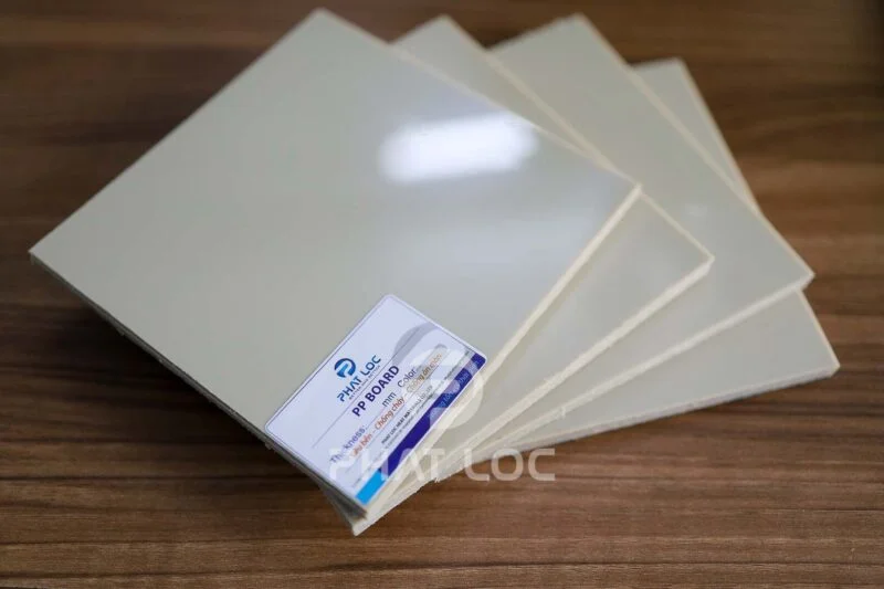 Cập Nhật Giá Tấm Nhựa PP Tháng 5/2026 Mới Nhất Cho Doanh Nghiệp 3 Công Ty Tnhh Vật Liệu Nhiệt Phát Lộc Các Doanh Nghiệp Đang Mua Giá Tấm Nhựa PP Tháng 5 Như Thế Nào?