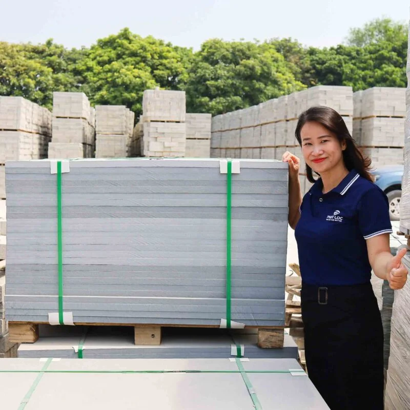 Xu Hướng Giá Tấm Nhựa PVC 18mm Trong Quý II/2026 3 Công Ty Tnhh Vật Liệu Nhiệt Phát Lộc Có Nên Mua PVC 18mm Trong Quý II/2026?