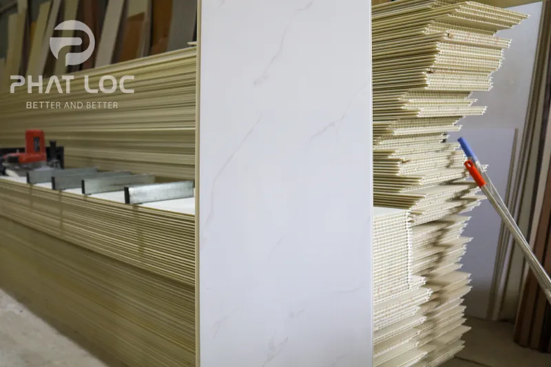 Màng PVC Dùng Để Làm Gì? Những Ứng Dụng Phổ Biến Trong Thực Tế 2 Công Ty Tnhh Vật Liệu Nhiệt Phát Lộc Màng PVC Dùng Để Làm Gì Trong Dân Dụng?