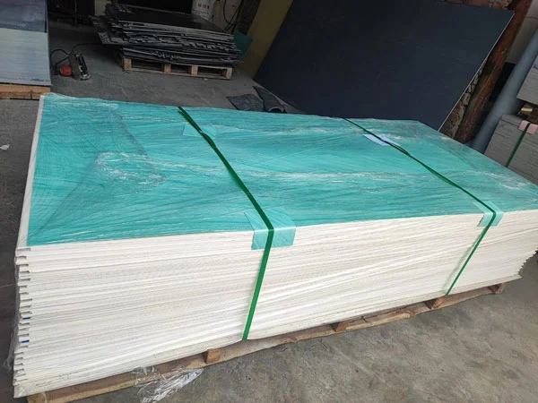 Bảng Giá Tấm Nhựa PVC Mỏng 08/2026 Mới Nhất – Ưu Đãi Quý III Trực Tiếp Từ Nhà Máy 4 Công Ty Tnhh Vật Liệu Nhiệt Phát Lộc Cách chọn độ dày tấm PVC mỏng phù hợp