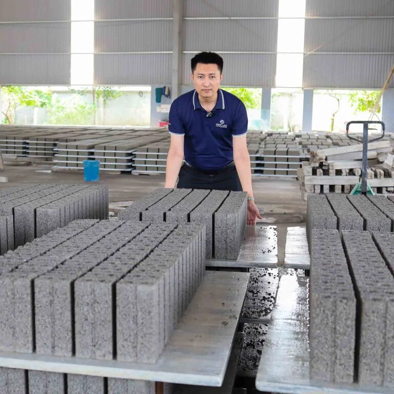 Giá Pallet PVC 25mm Mới Nhất: Chiết Khấu Đến 30% Cho Nhà Máy Gạch Không Nung 2 Công Ty Tnhh Vật Liệu Nhiệt Phát Lộc Có Nên Mua Giá Pallet PVC 25mm Ngay Ở Thời Điểm Này?