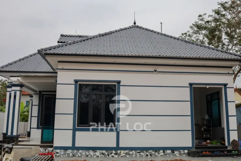 Thi Công Ngói Nhựa Thanh Hóa Trọn Gói: Tư Vấn & Chiết Khấu Đến 30% 2 Công Ty Tnhh Vật Liệu Nhiệt Phát Lộc Nhà ở, nhà cấp 4, nhà phố